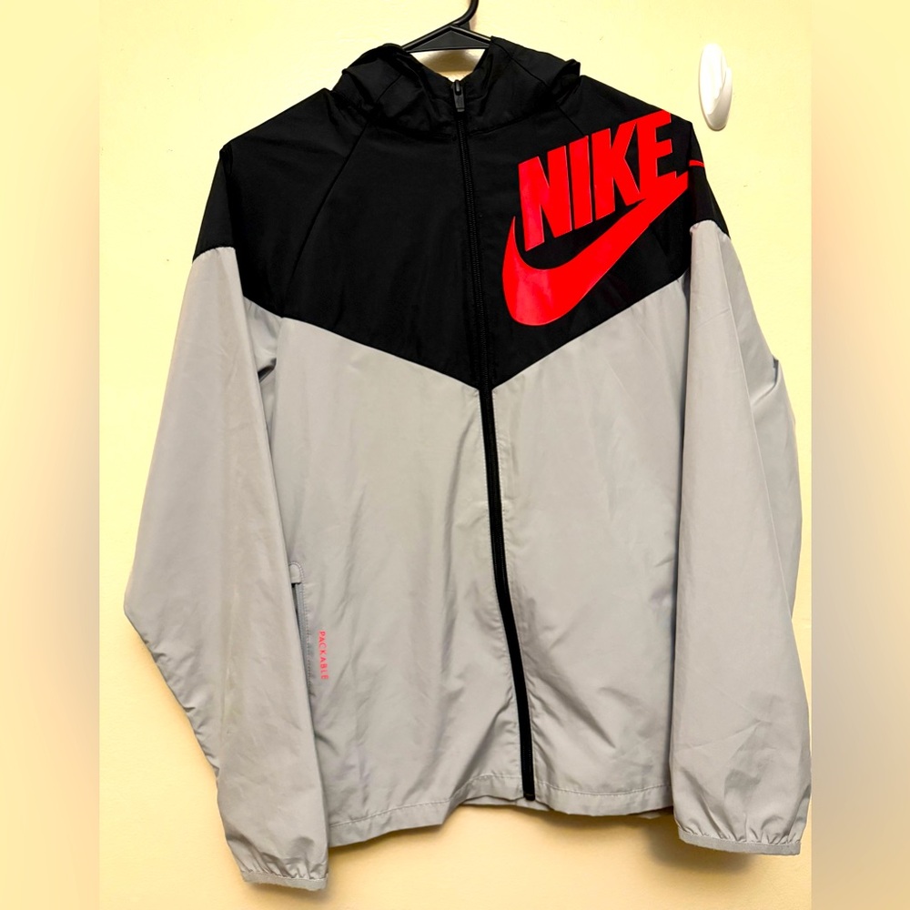 Kids Nike windbreaker XL